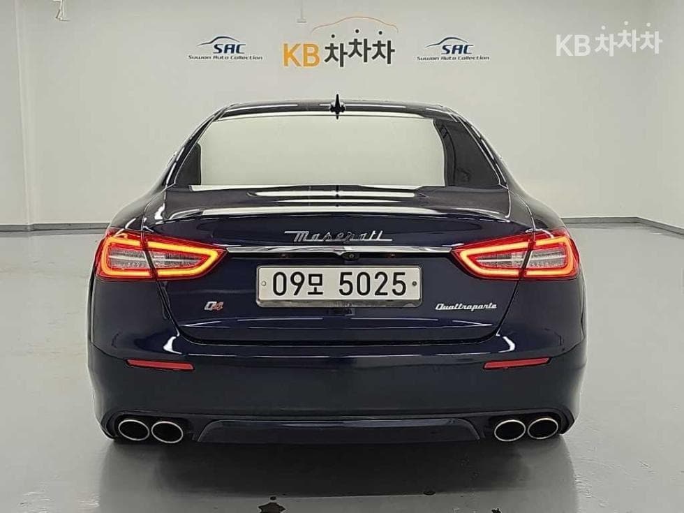 마세라티 콰트로Forte3.0 V6 그란루쏘 - 3