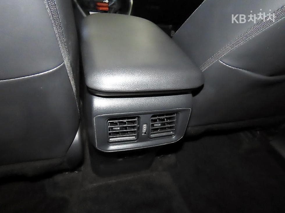 Toyota New RAV42.5 2WD Standard - 16