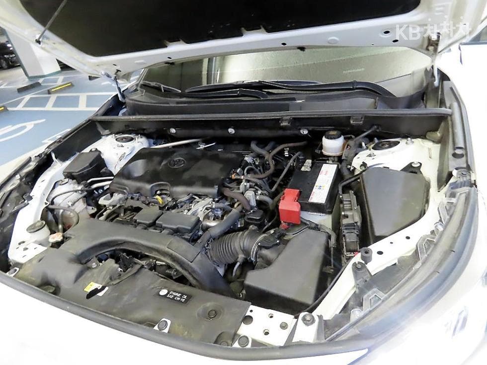 Toyota New RAV42.5 2WD Standard - 19