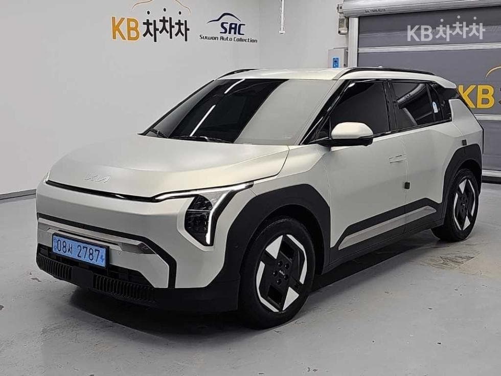Kia EV3Long Range 2WD 어스
