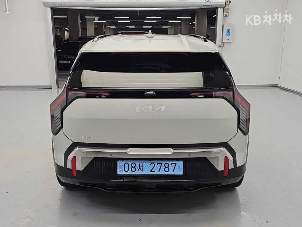 Kia EV3Long Range 2WD 어스 - 3