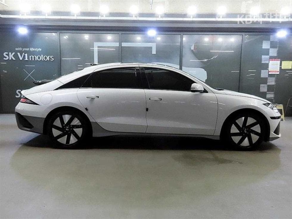 Hyundai IONIQ 6(CE)Long Range AWD Prestige - 3