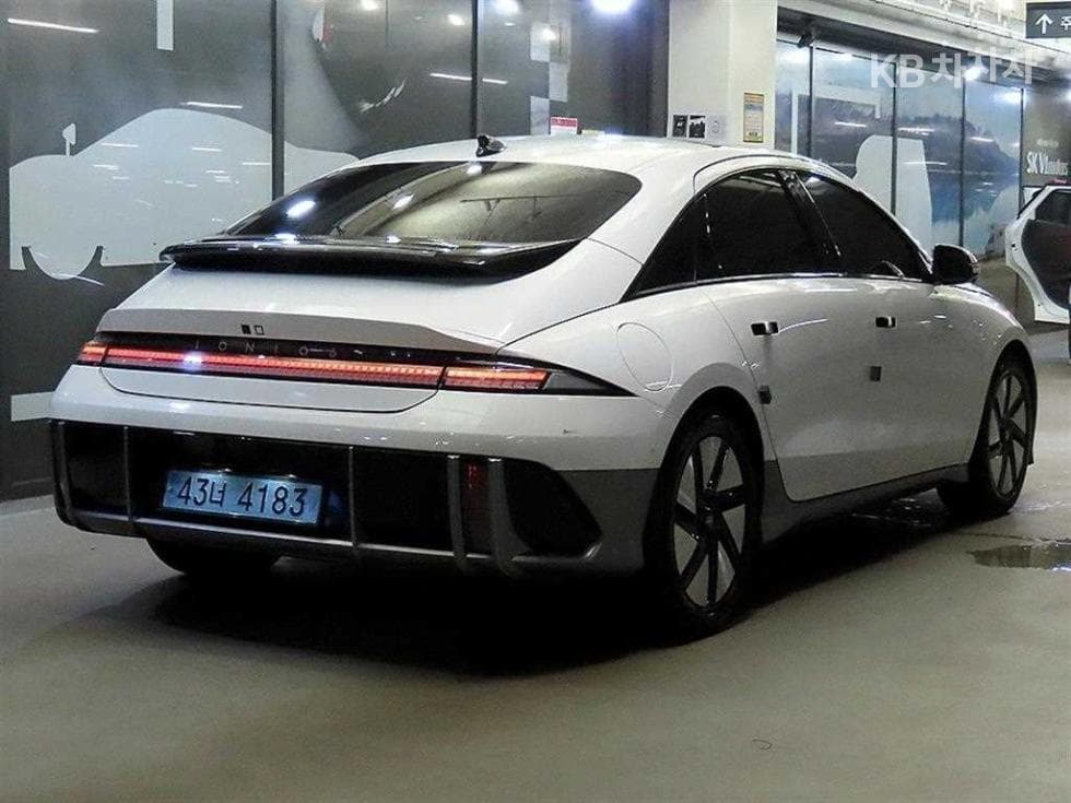 Hyundai IONIQ 6(CE)Long Range AWD Prestige - 4