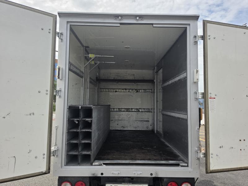 Киа Бонго 3 (лек)1 тон Box Truck Королевска кабина 하이Товарна надстройка - 10