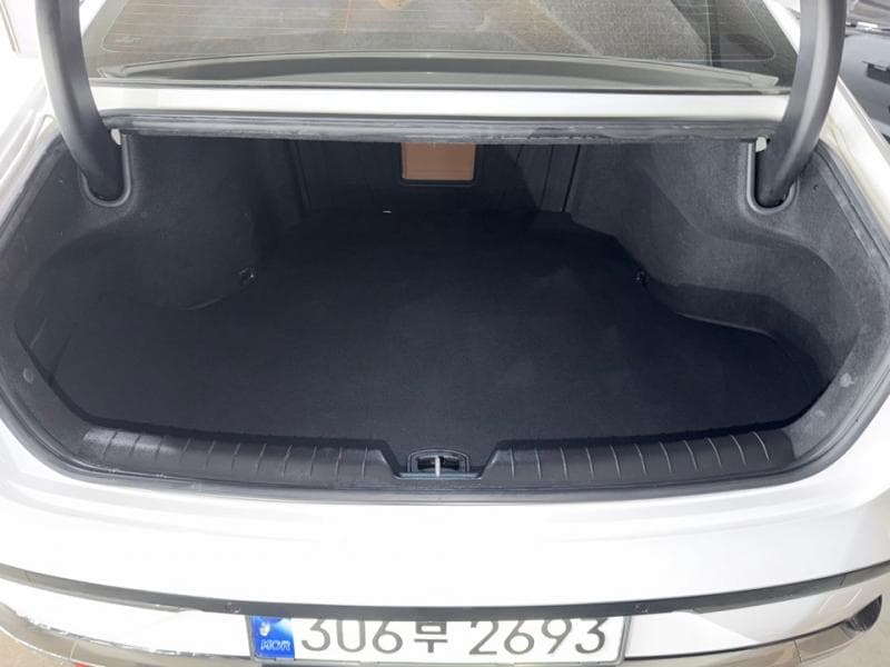 Хюндай Ди Всеново Grandeur (Azera)2.5L бензин 2WD Exclusive - 17