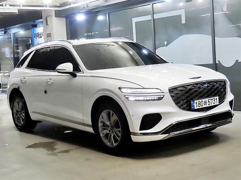 Genesis GV70 Gasoline 2.5T 2WD - Image 1