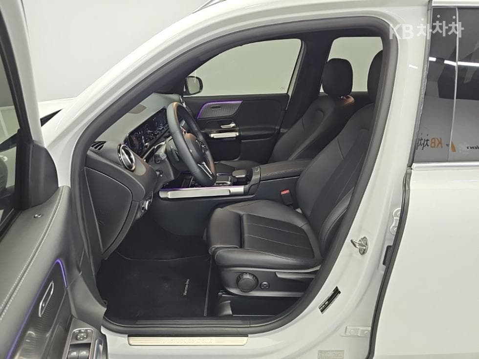 Mercedes-Benz GLB(X247)200 d - 11