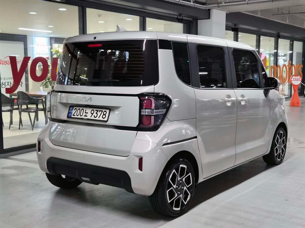 Kia The New (facelift) Kia Ray (van)1.0 Gasoline Prestige - 4