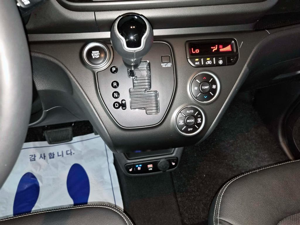 Kia The New (facelift) Kia Ray (van)1.0 Gasoline Prestige - 11