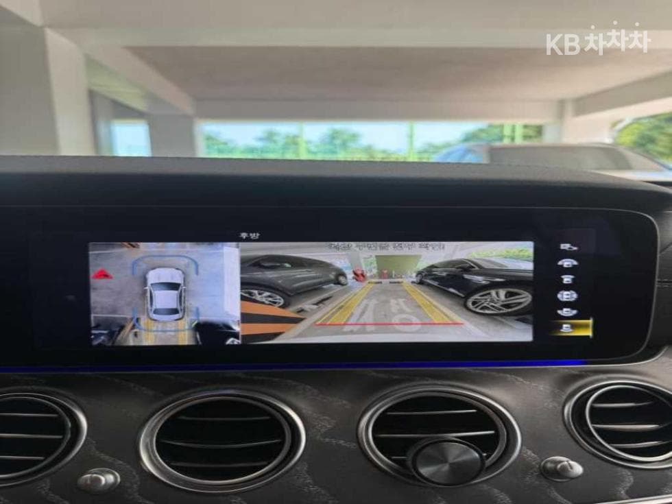 Mercedes-Benz E-Клас (W213)E350 4MATIC Avantgarde - 9