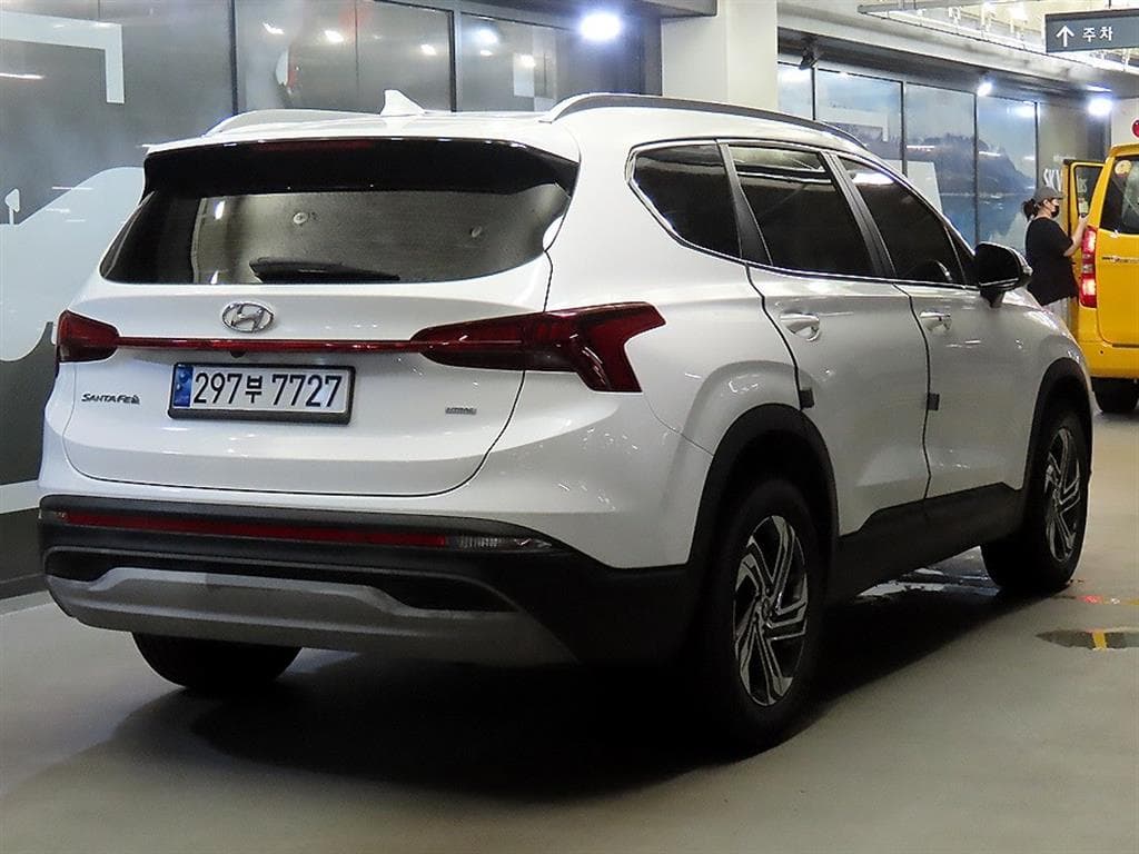 Хюндай The New (фейслифт) Санта Фе TMБензин 2.5T 4x4 Престиж - 4