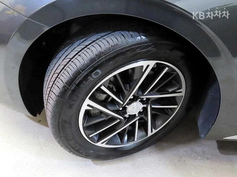 Хюндай The New (фейслифт) Grandeur (Azera)2.5 Premium 초이스 - 20