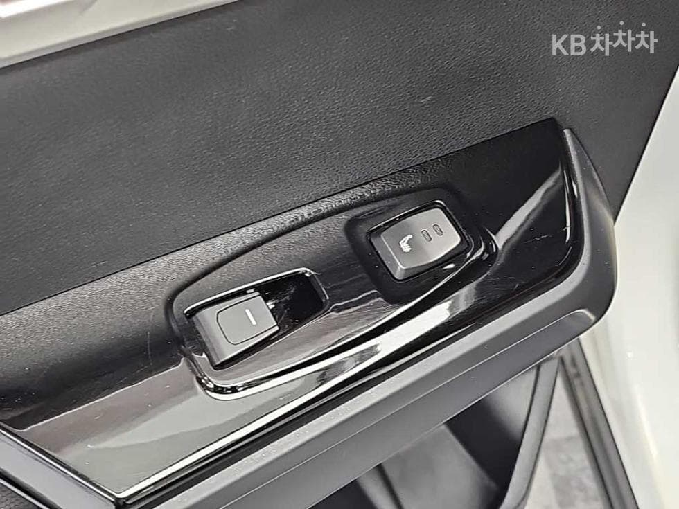 KG Mobility 토레스(J100)1.5 GDI Turbo AWD T5 - 13
