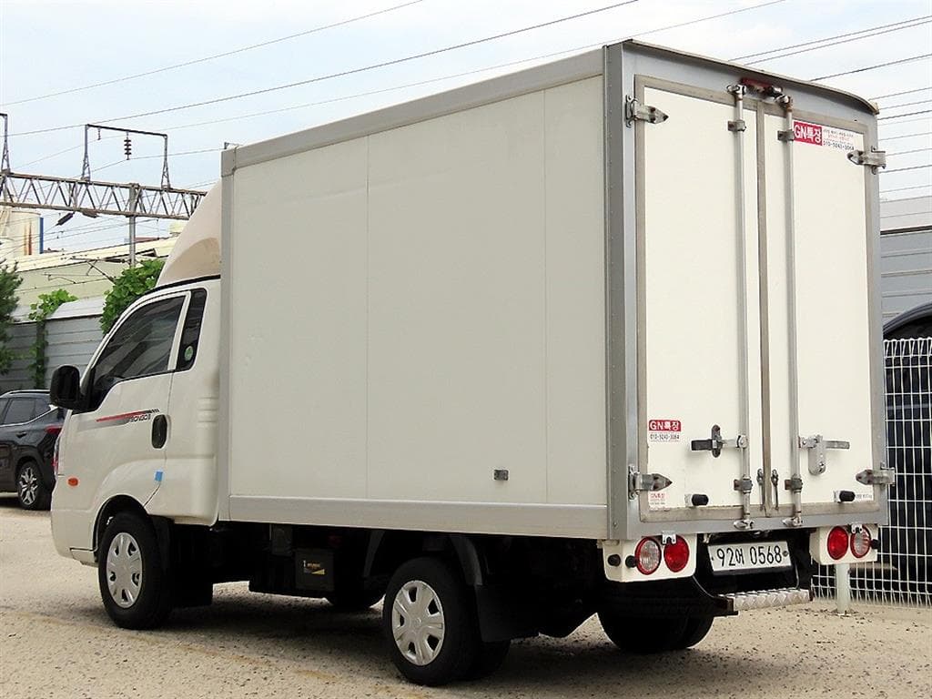 Kia The New (facelift) Bongo 3 (light truck)1 Ton King Cab Extra Long 2WD L - 3