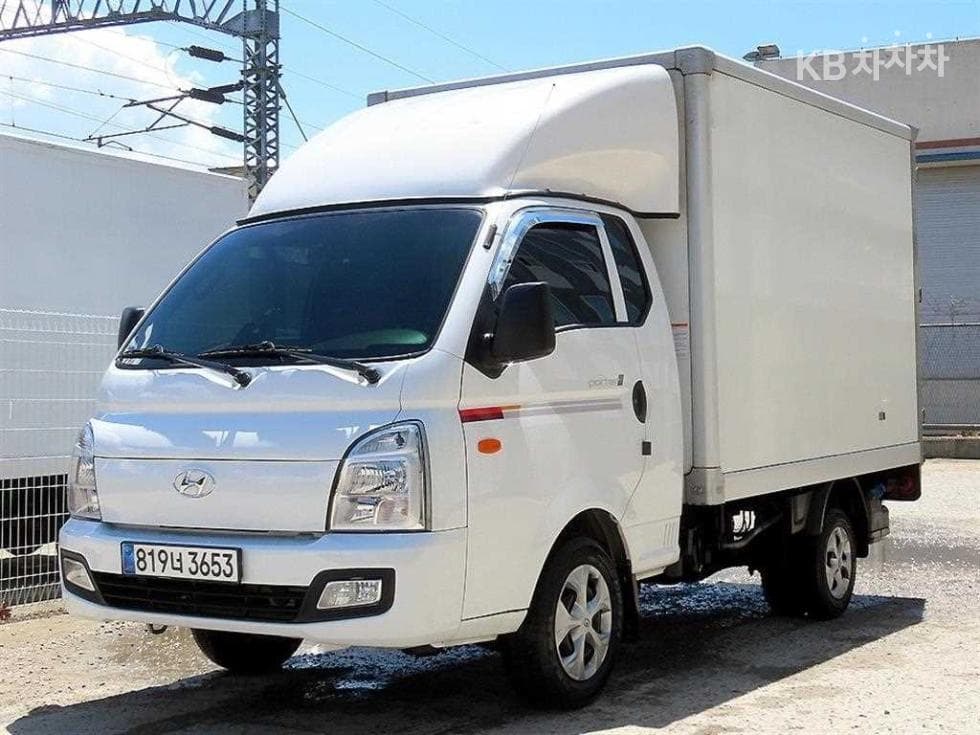 Hyundai Porter 2Extra Long Box Truck Super Cab SUP - 2
