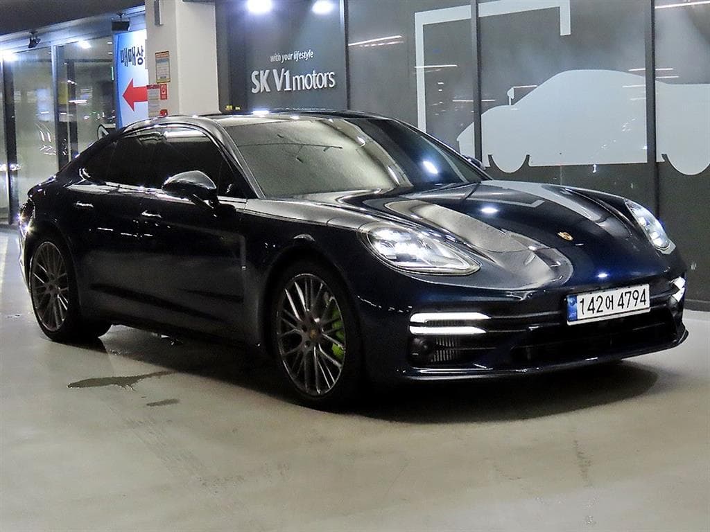 Porsche 파나메라 (971) 2.9 4 E-Hybrid Platinum Edition - Image 1