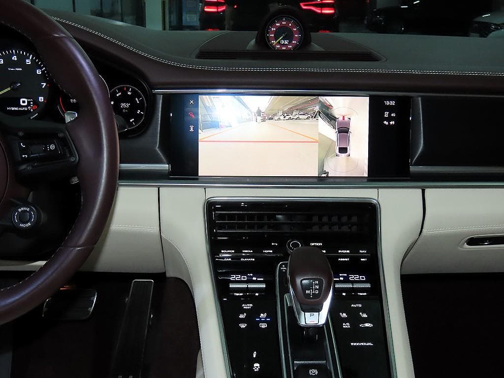 Porsche 파나메라 (971)2.9 4 E-Hybrid Platinum Edition - 11