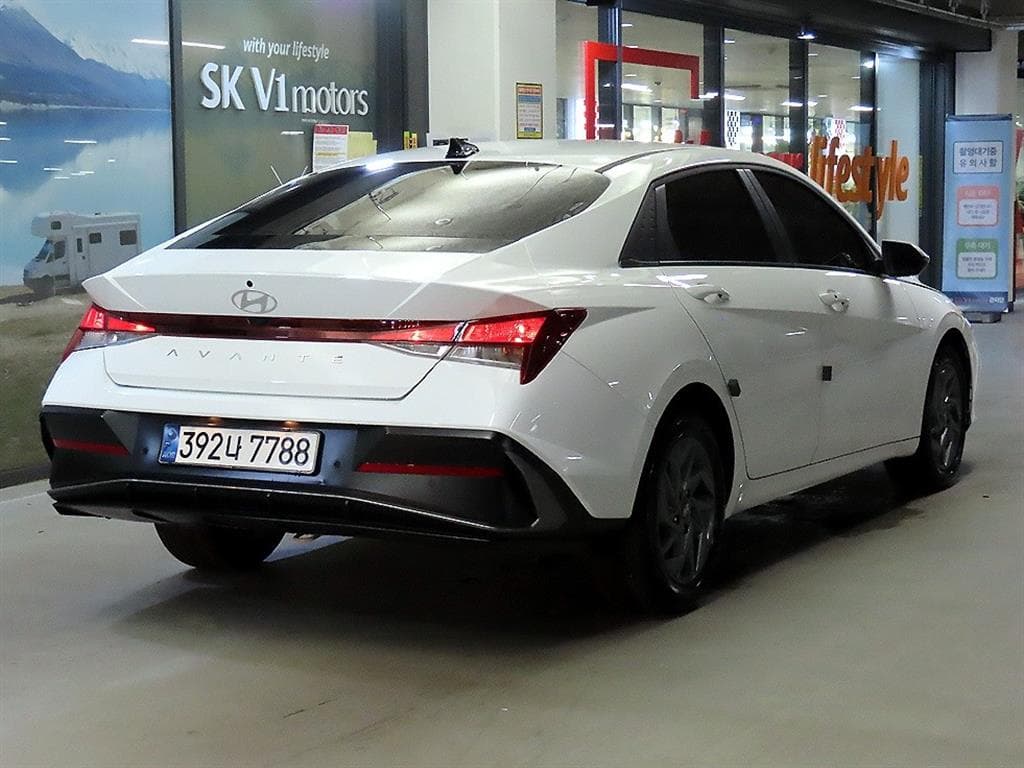 Hyundai The New (facelift) Avante (Elantra) (CN7)1.6 Gasoline Modern - 4