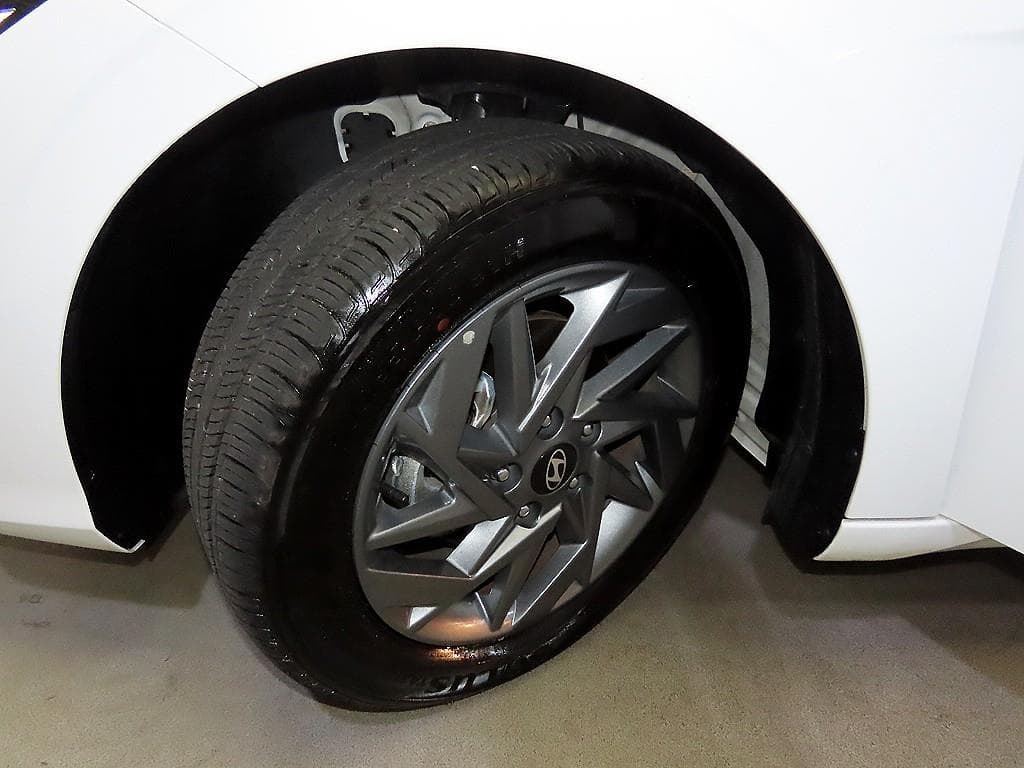 Hyundai The New (facelift) Avante (Elantra) (CN7)1.6 Gasoline Modern - 18