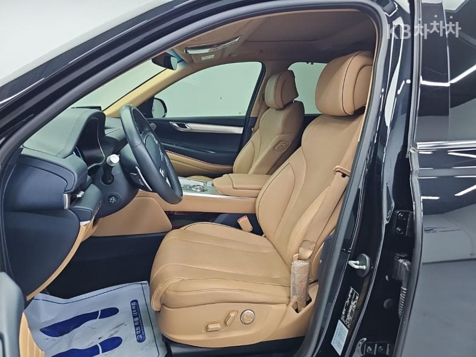 Genesis GV803.5 Turbo Gasoline AWD - 11