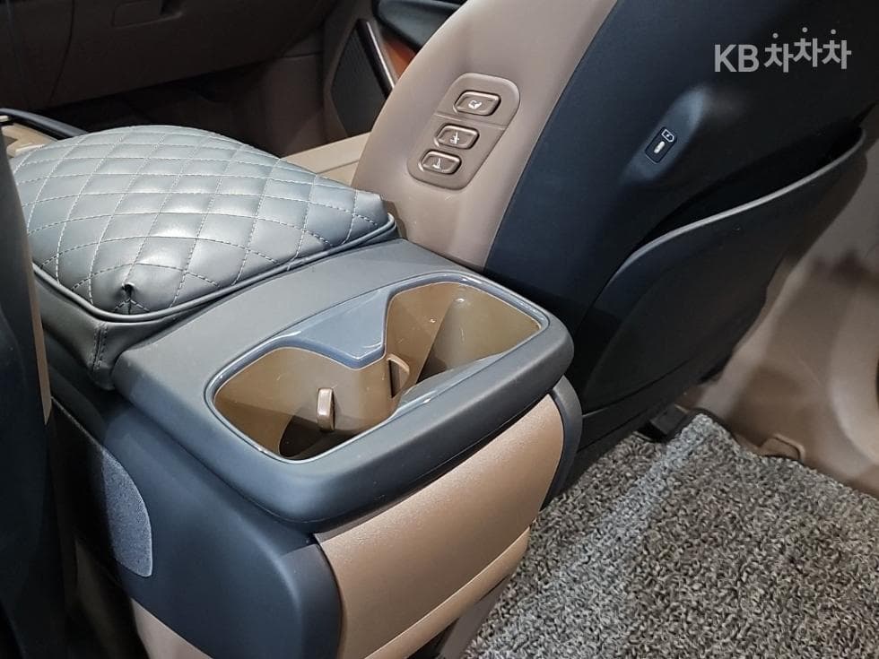 Киа EV9AWD 어스 - 13