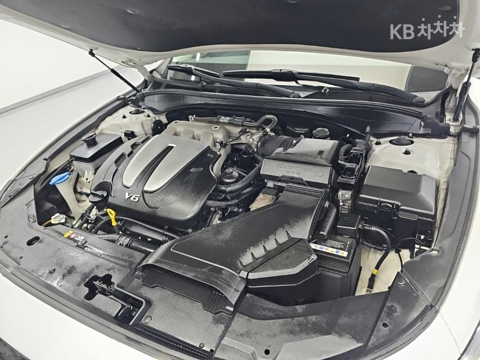 Hyundai Grandeur (Azera)IGRental car 3.0 LPi Modern Standard - 5