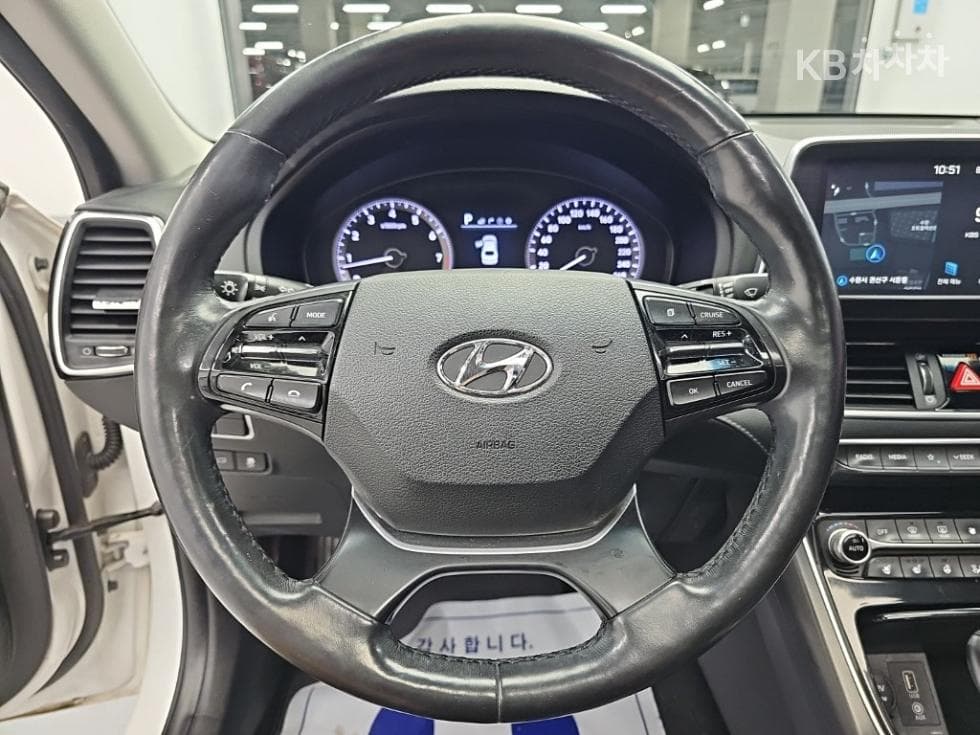 Hyundai Grandeur (Azera)IGRental car 3.0 LPi Modern Standard - 9