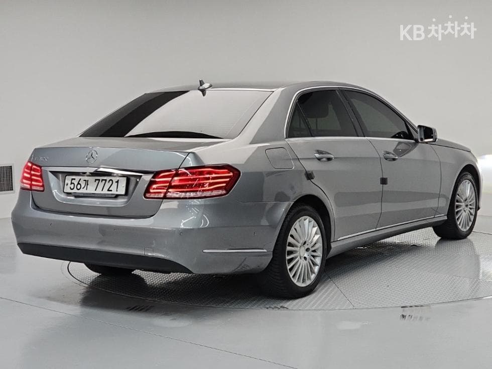 Mercedes-Benz New E-ClassE300 엘레강스 W212 - 4