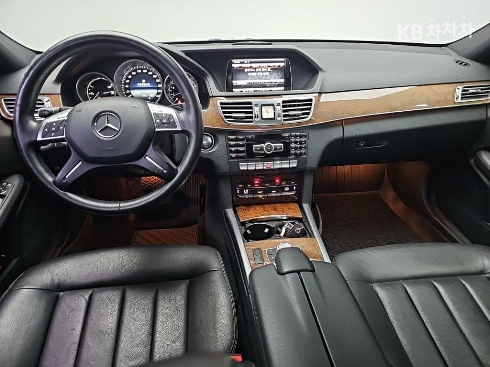 Mercedes-Benz New E-ClassE300 엘레강스 W212 - 7