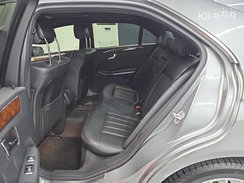Mercedes-Benz New E-ClassE300 엘레강스 W212 - 12