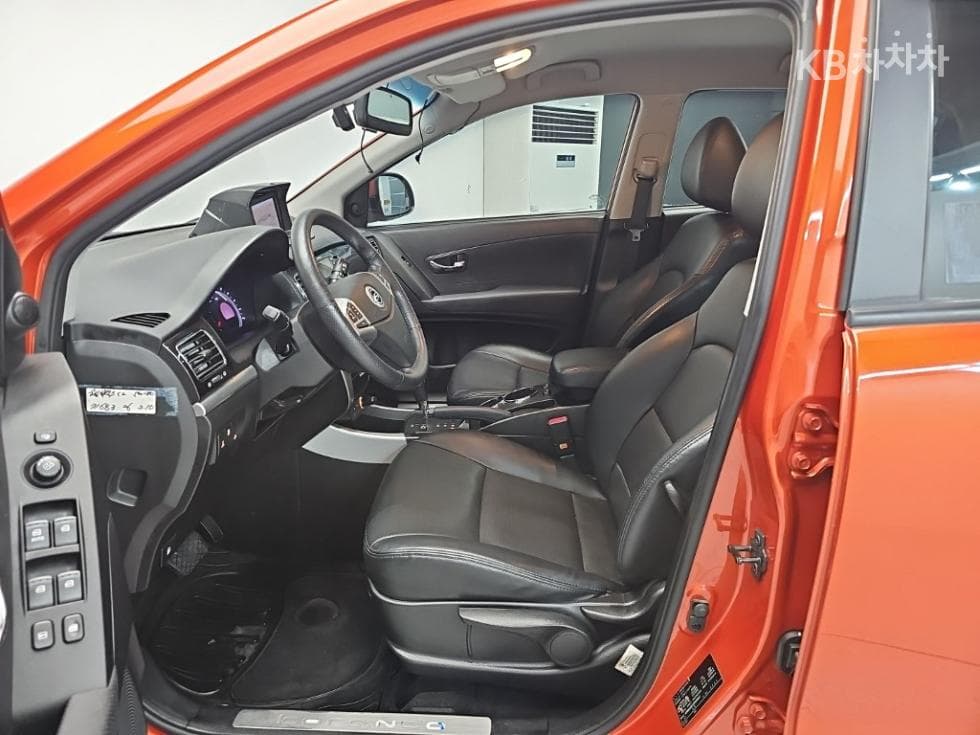 KG Mobility 코란도C클러비 4WD 파크 - 11