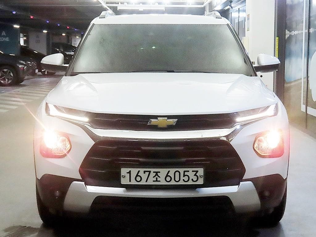 GM Korea Trailblazer1.35 Gasoline 2WD Premier - 2