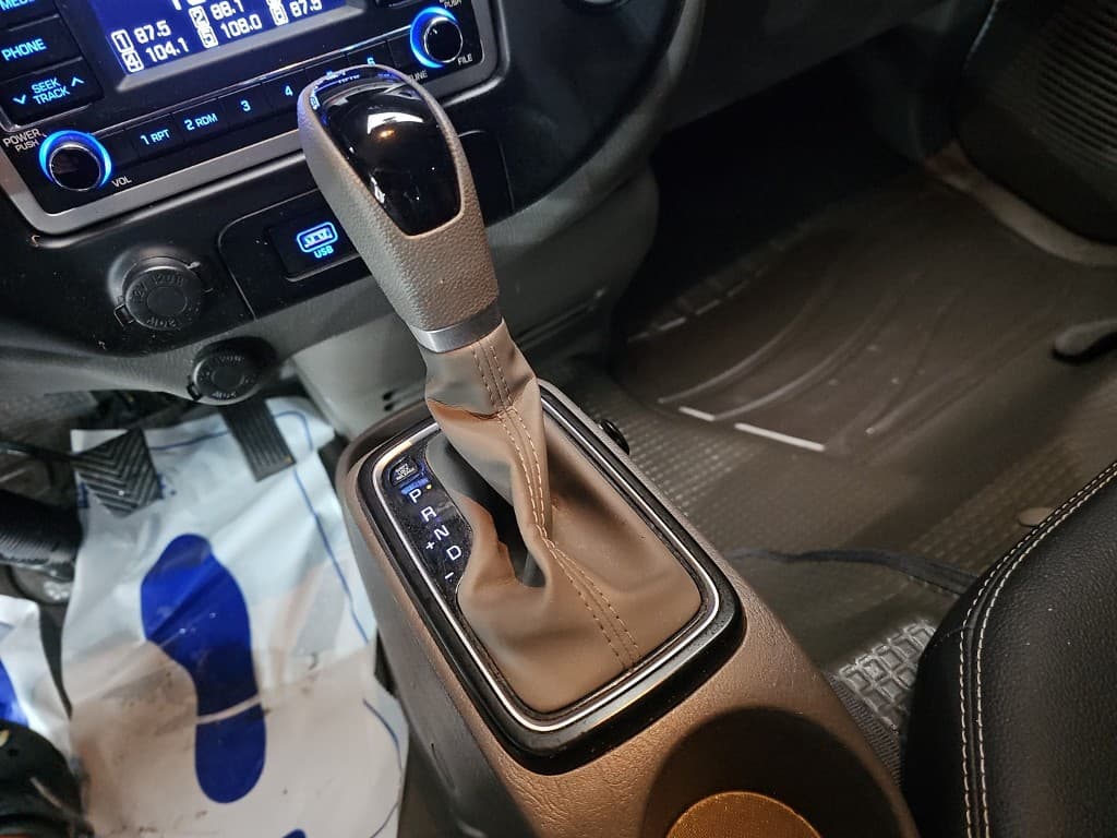 Хюндай Porter 2Удължено междуосие Двойна Кабина LPG Premium - 8