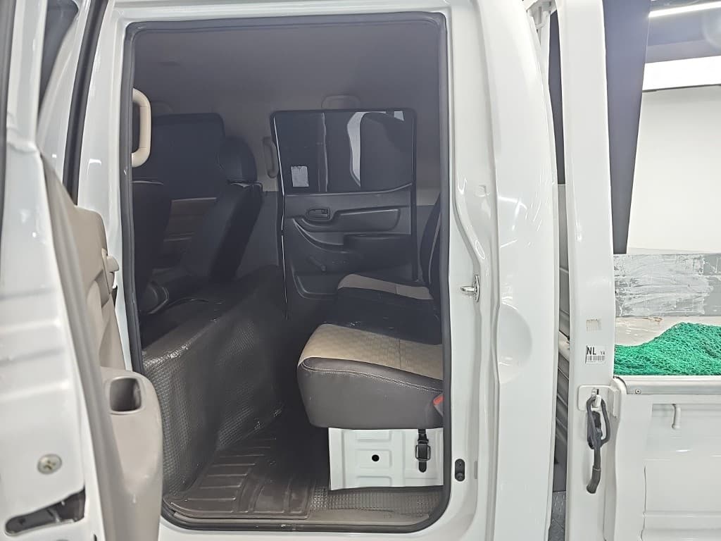 Хюндай Porter 2Удължено междуосие Двойна Кабина LPG Premium - 12