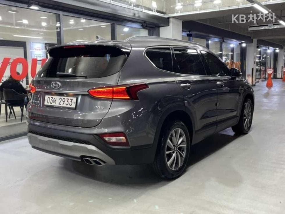 Хюндай Санта Фе TMДизел 2.0 2WD Exclusive - 4