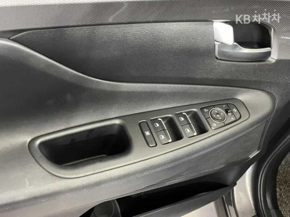 Хюндай Санта Фе TMДизел 2.0 2WD Exclusive - 14