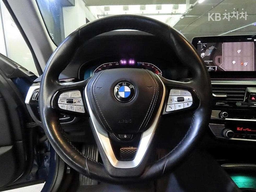 BMW 올Нов5 Серия (G30)523d Luxury - 8