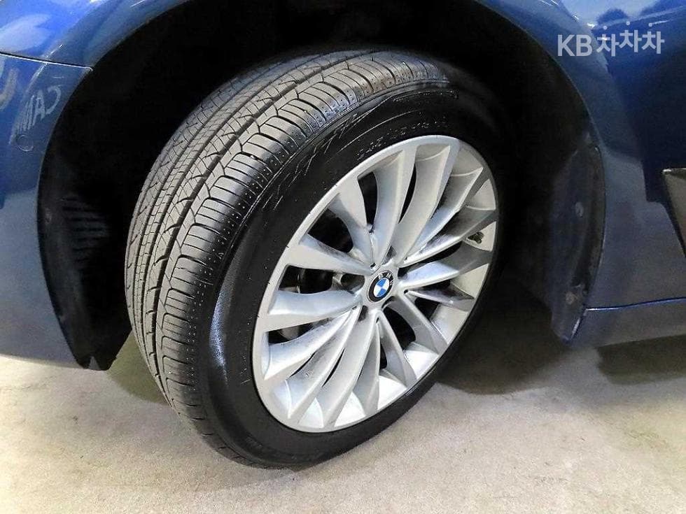 BMW 올Нов5 Серия (G30)523d Luxury - 20