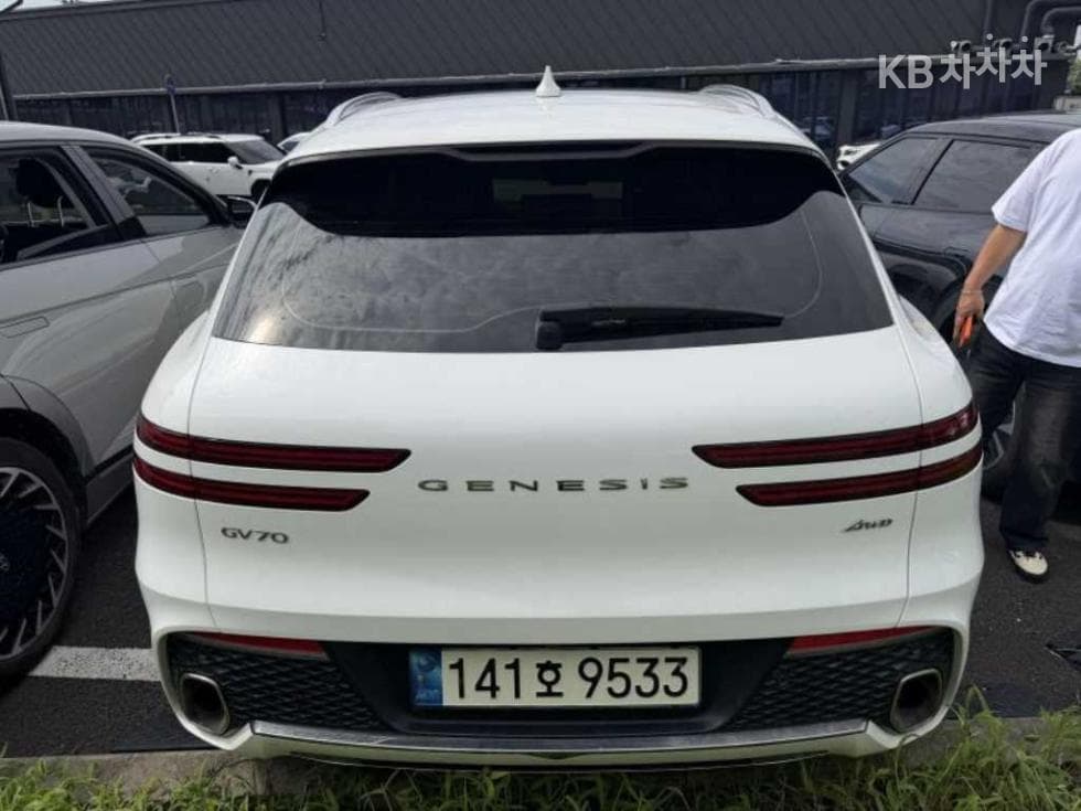 Genesis GV70Gasoline 2.5T AWD - 4