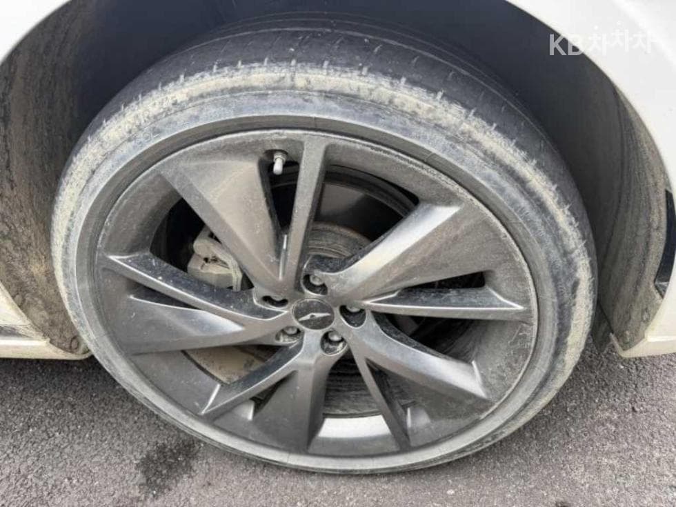 Genesis GV70Gasoline 2.5T AWD - 7