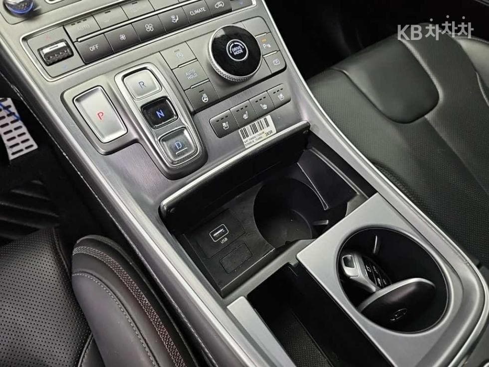 Hyundai The New (facelift) Santa Fe TMDiesel 2.2 2WD Calligraphy - 8