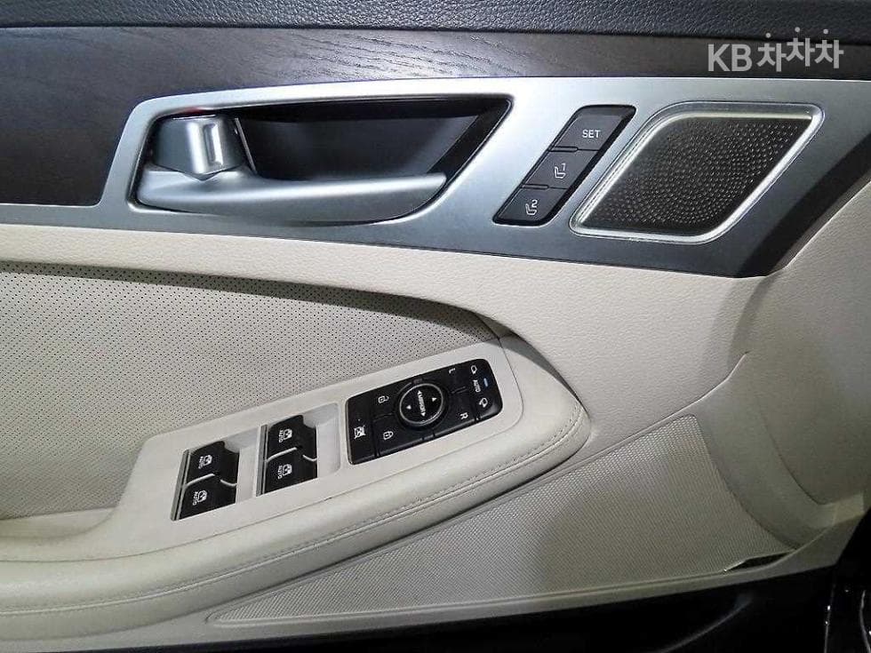 Genesis G803.8 GDI AWD 파이니스트 - 13