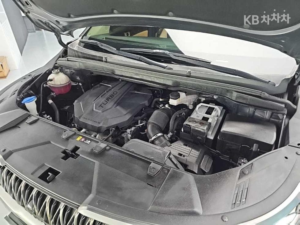 Kia Carnival 4th generationD2.2 9-seater Noblesse - 5