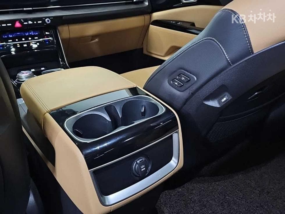 Kia Carnival 4th generationD2.2 9-seater Noblesse - 13