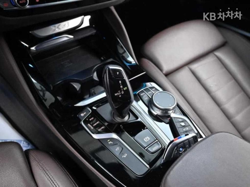 BMW New X4 (G02)xDrive 20i M Sport X - 9