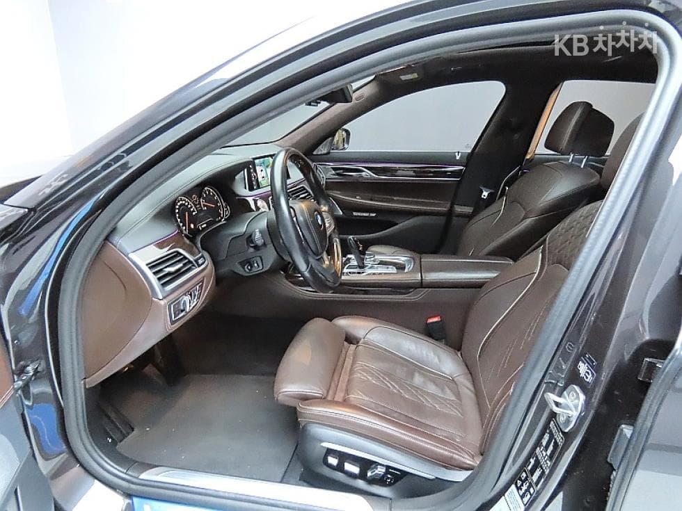 BMW 7시리즈 (G11)750Li xDrive Standard - 10
