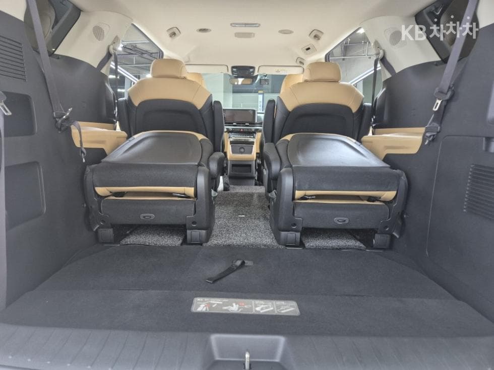 Kia Carnival 4th generationG3.5 GDI 9-seater Noblesse - 10