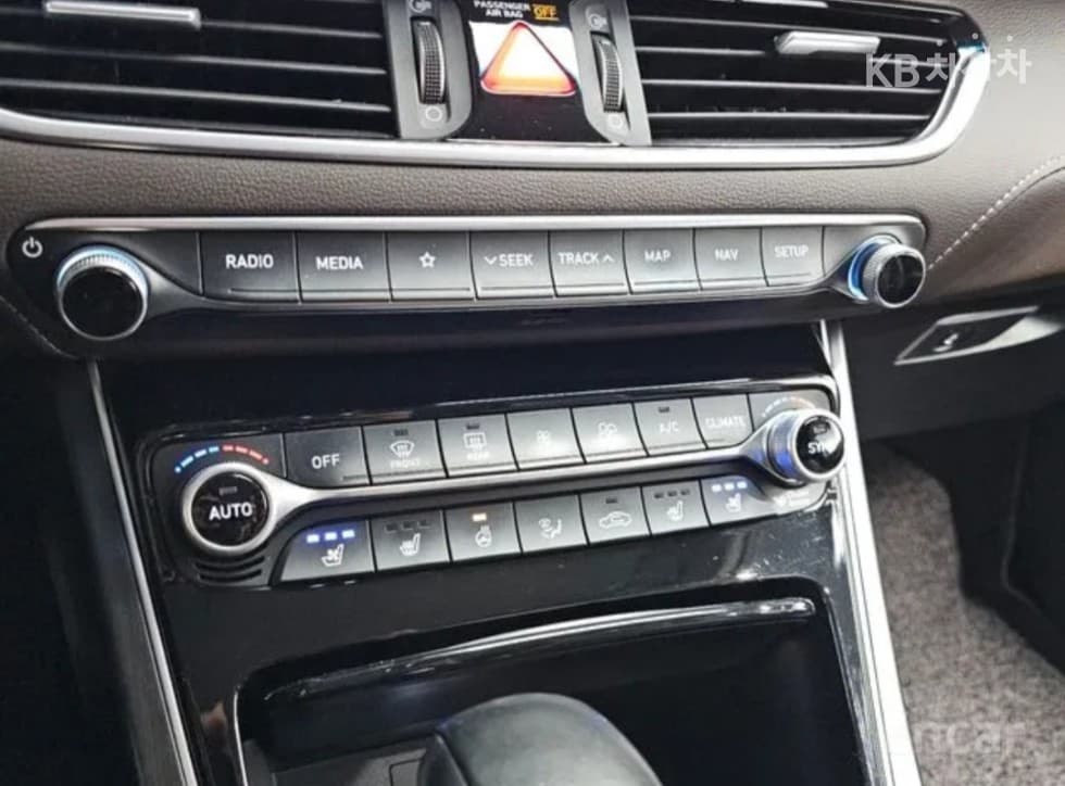 Hyundai Grandeur (Azera)IG3.0 Exclusive Special (special feature/edition) - 17
