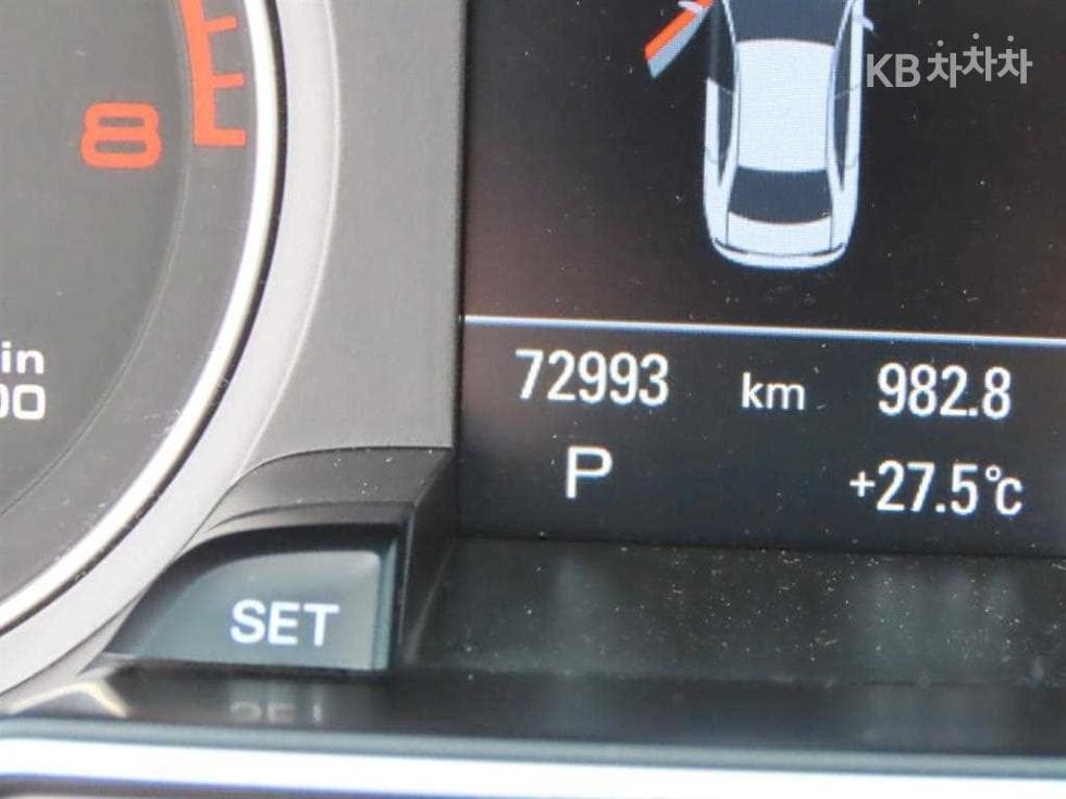 Audi NEW A440 TFSI 콰트로 Dynamic B8 - 11