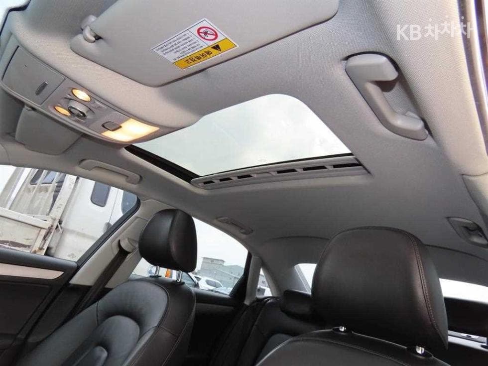 Audi NEW A440 TFSI 콰트로 Dynamic B8 - 14